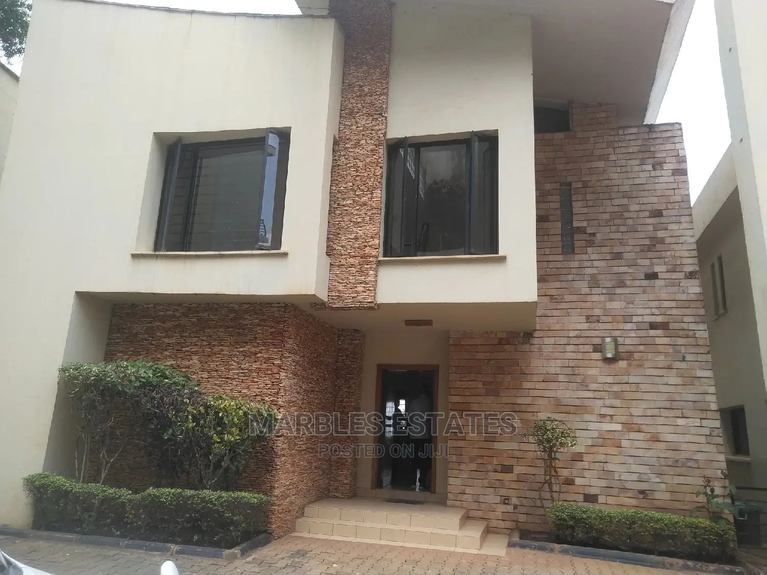 Furnished 2bdrm Townhouse/Terrace in Naguru, Central Division for Rent