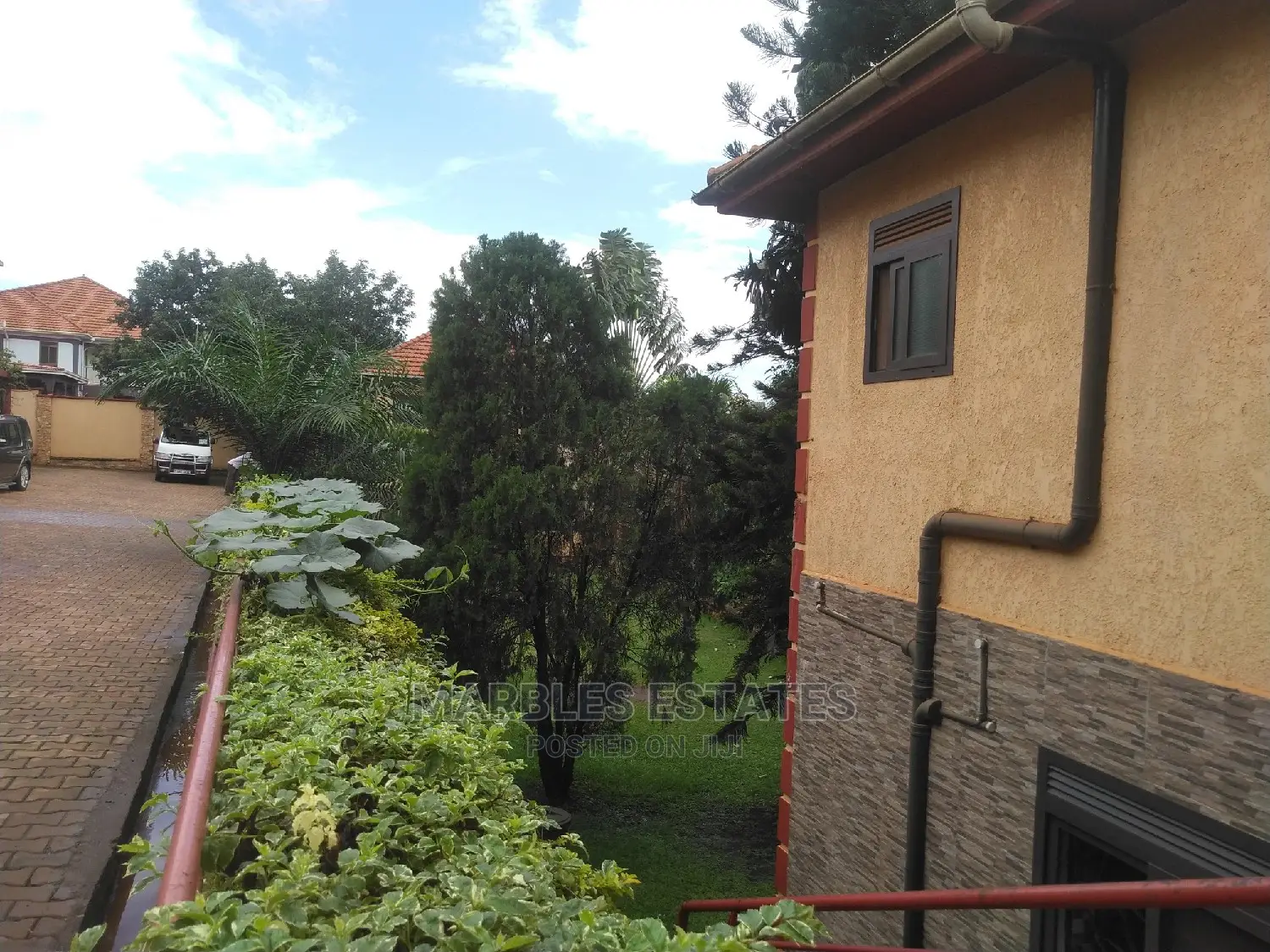 4bdrm Townhouse/Terrace in Naguru, Central Division for Rent