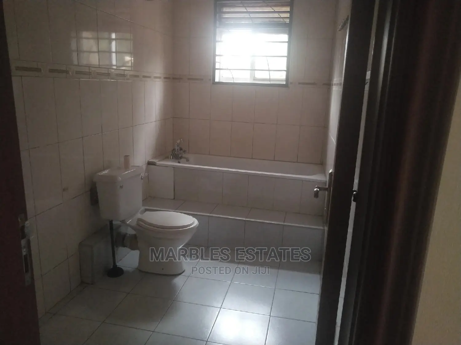 Furnished 3bdrm Townhouse/Terrace in Naguru, Central Division for Rent