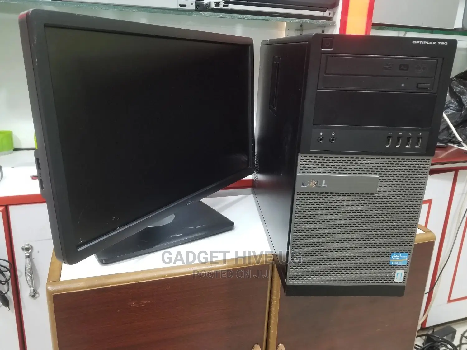 Desktop Computer Dell 4GB Intel Core I3 1T