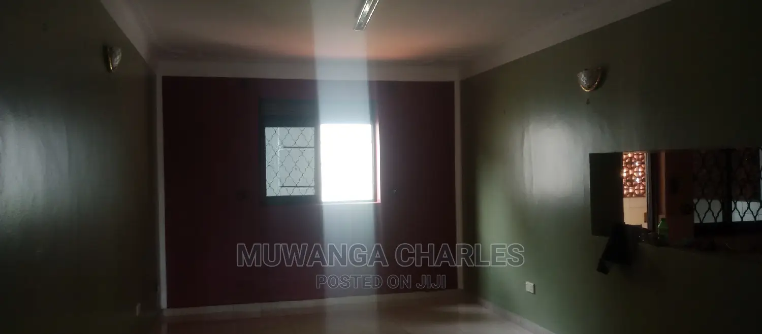 6bdrm Duplex in Fs Properties Ltd, Central Division for Rent