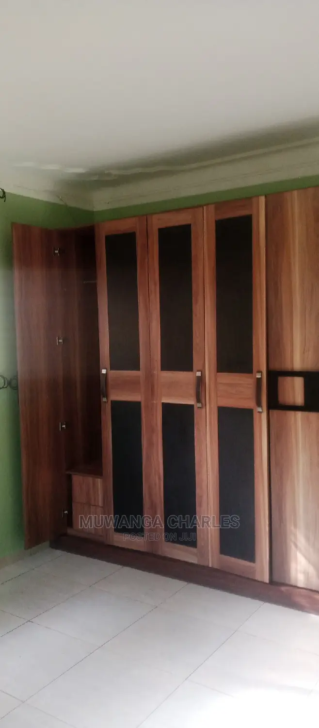6bdrm Duplex in Fs Properties Ltd, Central Division for Rent