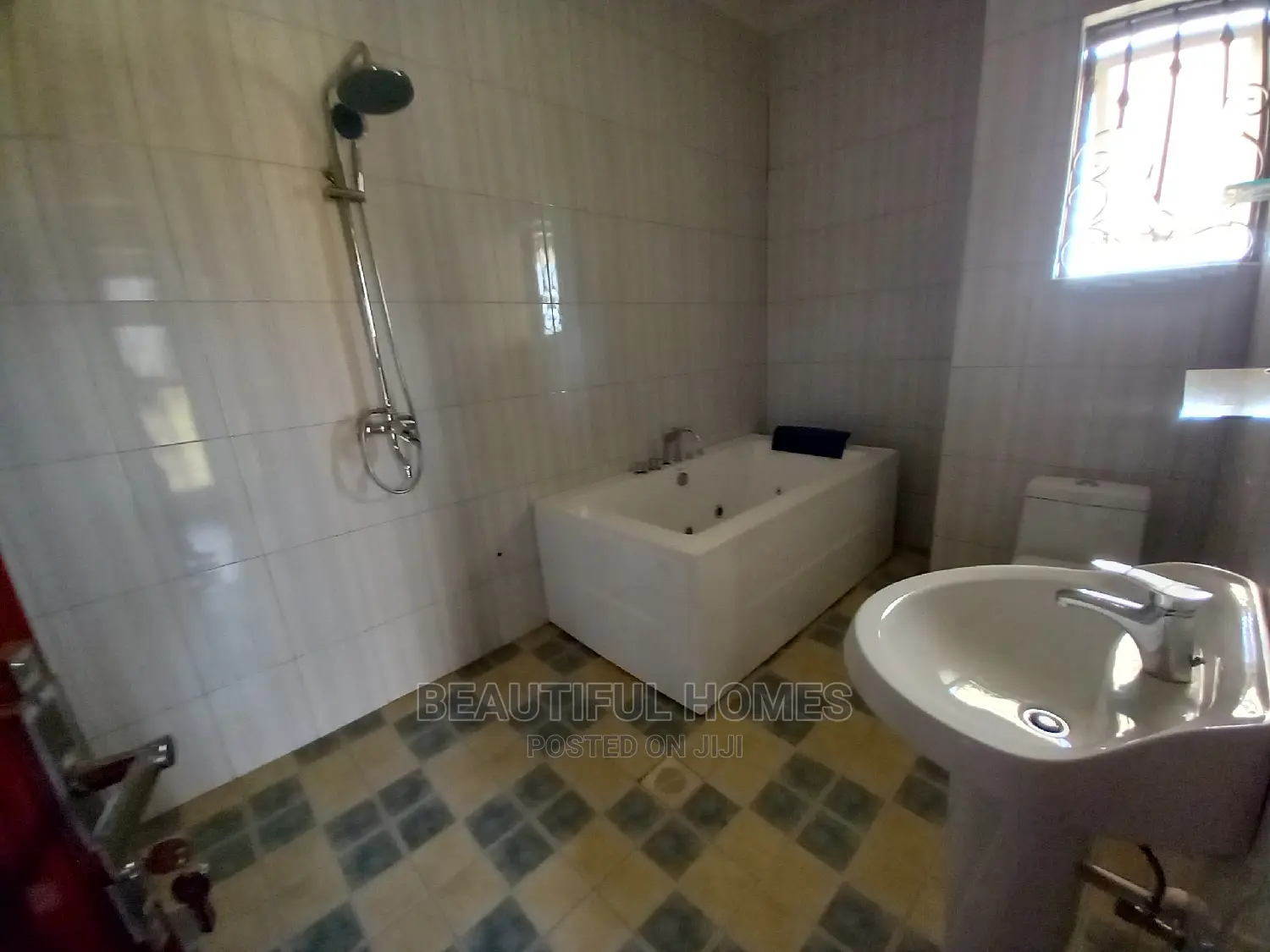 Furnished 2bdrm Apartment in Bunga, Makindye for Sale