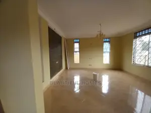 Furnished 4bdrm House in Tarmack, Kira for Sale