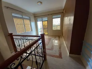 Furnished 4bdrm House in Tarmack, Kira for Sale