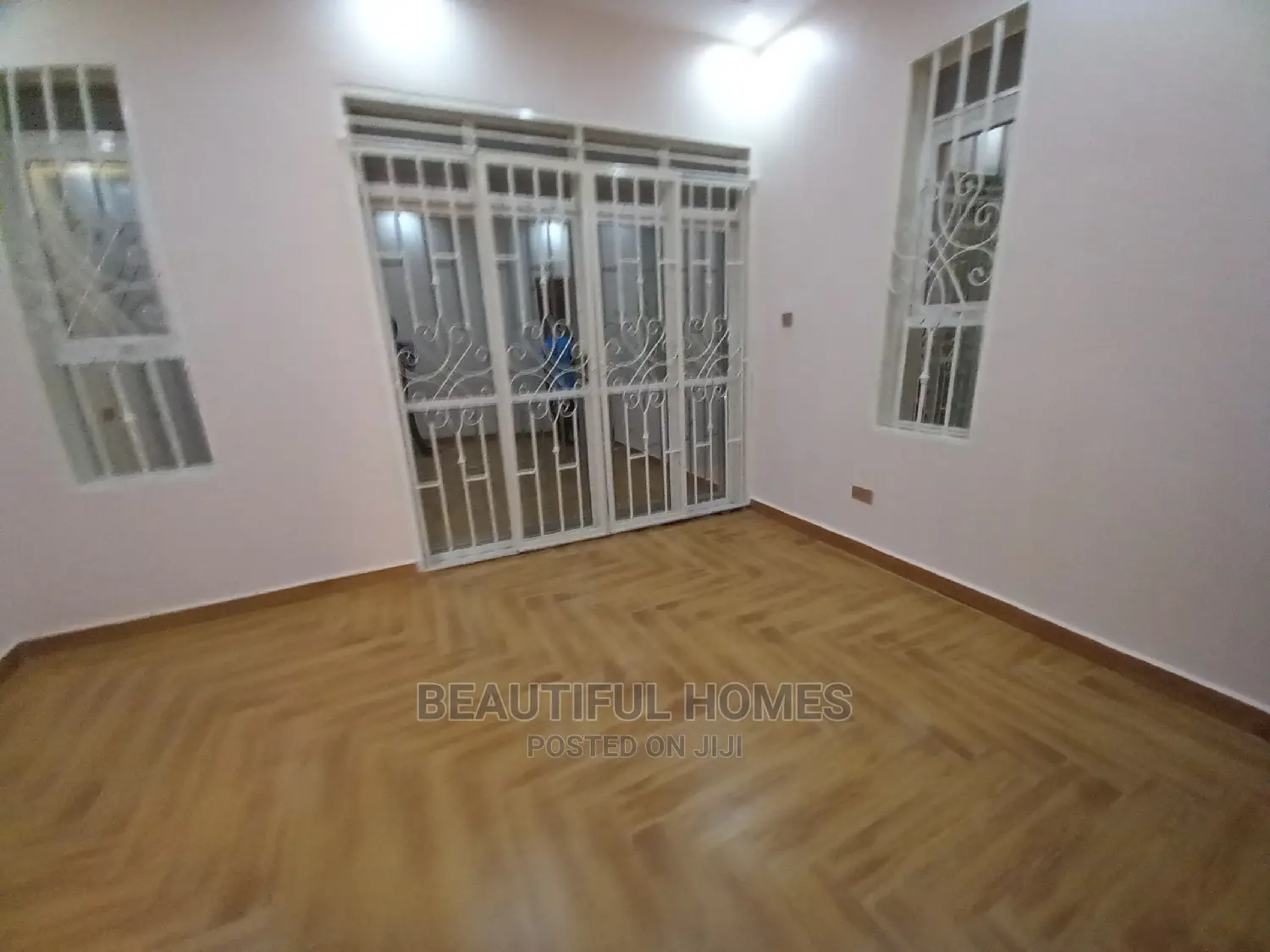 Furnished 4bdrm Mansion in Kyanja Tarmack All, Kira for Sale