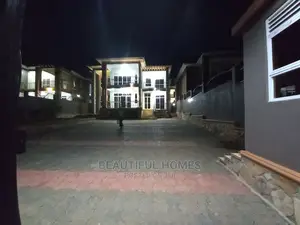 Furnished 7bdrm Mansion in Kira Classy for Sale