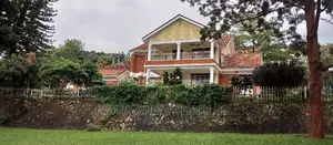 4bdrm Duplex in Fs Properties Ltd, Central Division for Rent