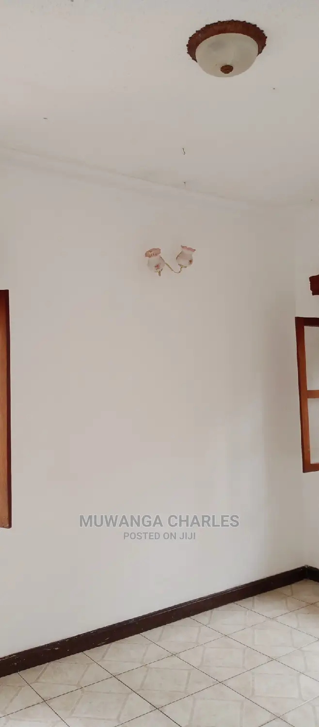 4bdrm Duplex in Fs Properties Ltd, Central Division for Rent