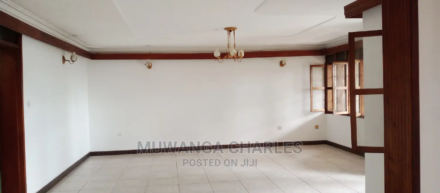 4bdrm Duplex in Fs Properties Ltd, Central Division for Rent