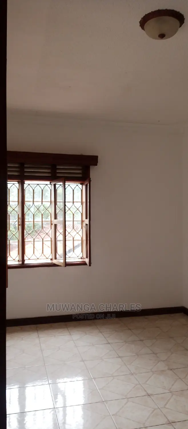 4bdrm Duplex in Fs Properties Ltd, Central Division for Rent