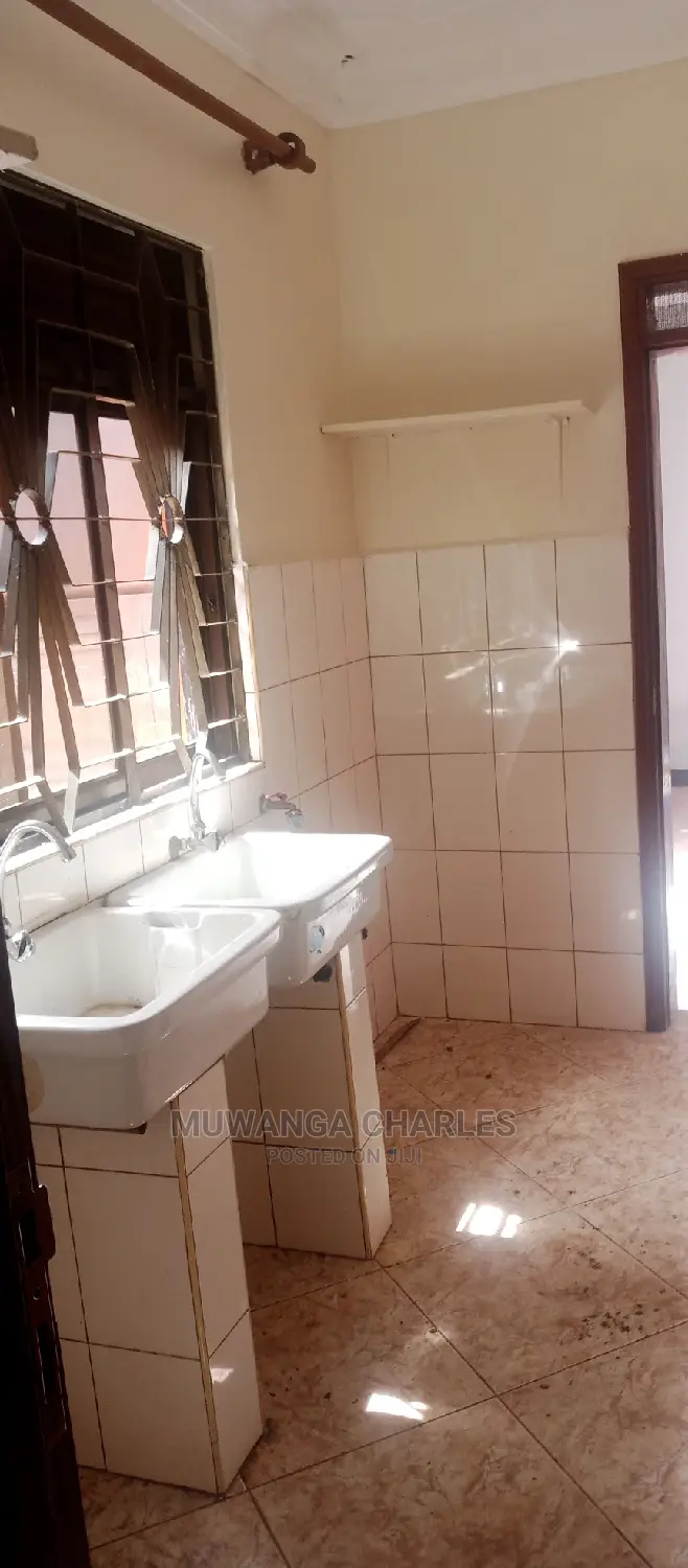 3bdrm Bungalow in Fs Properties Ltd, Central Division for Rent