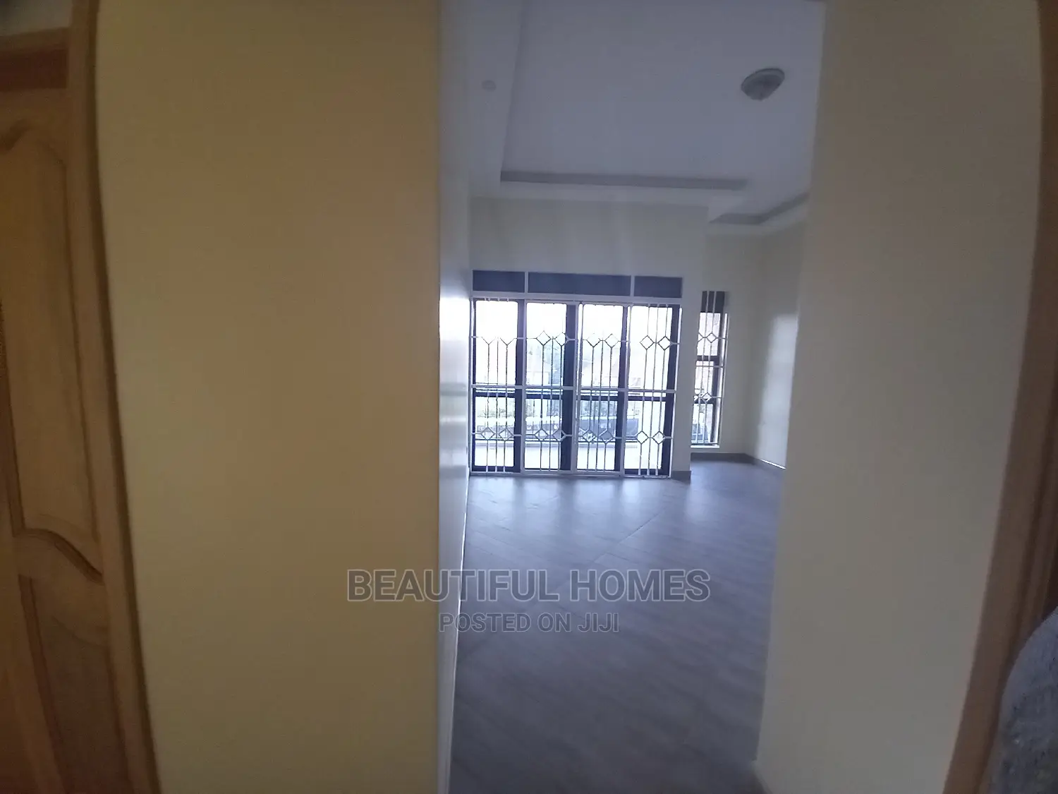 Furnished 5bdrm House in Kira Diplomat for Sale
