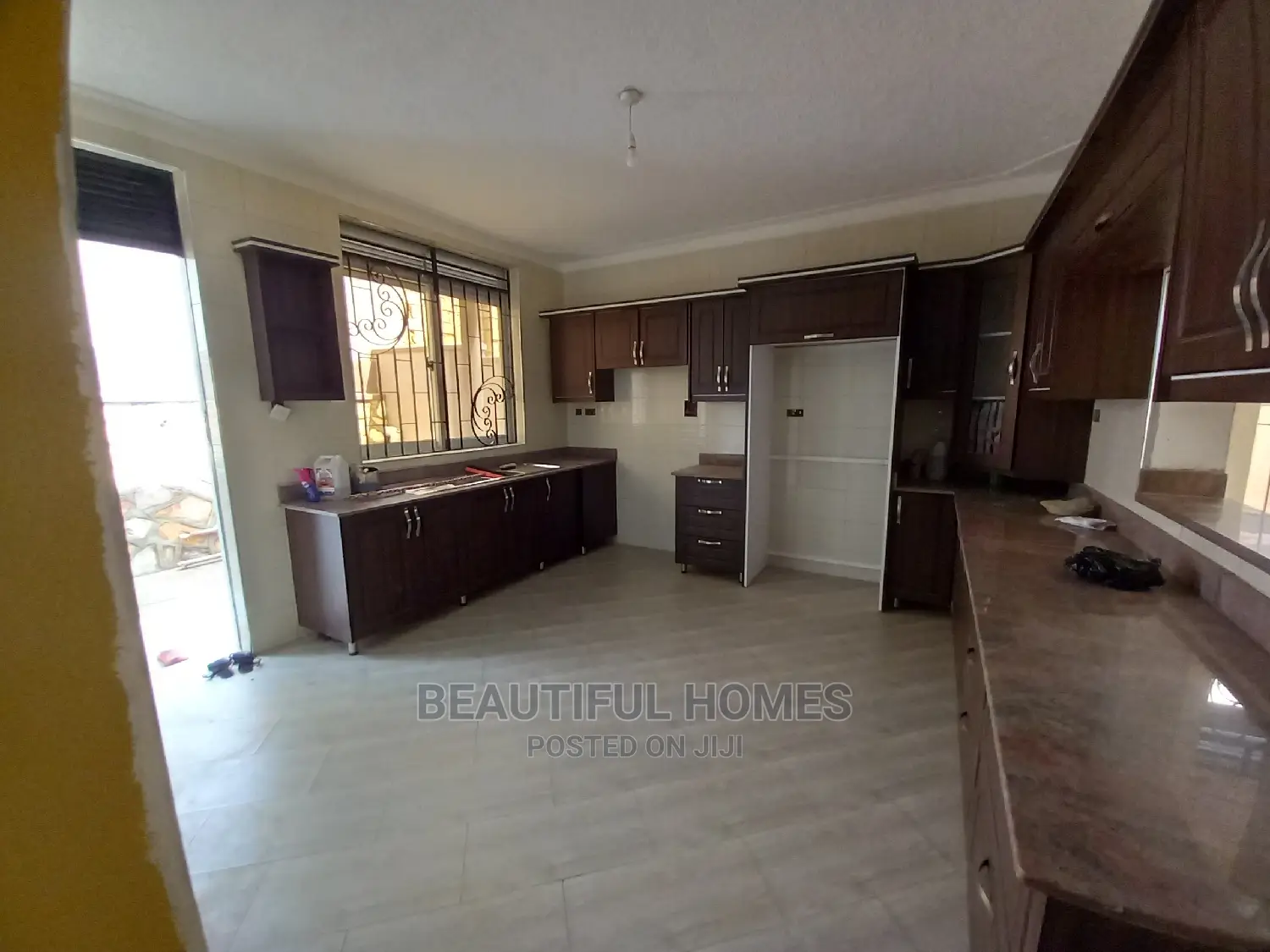Furnished 5bdrm Mansion in Najjera, Kira for Sale