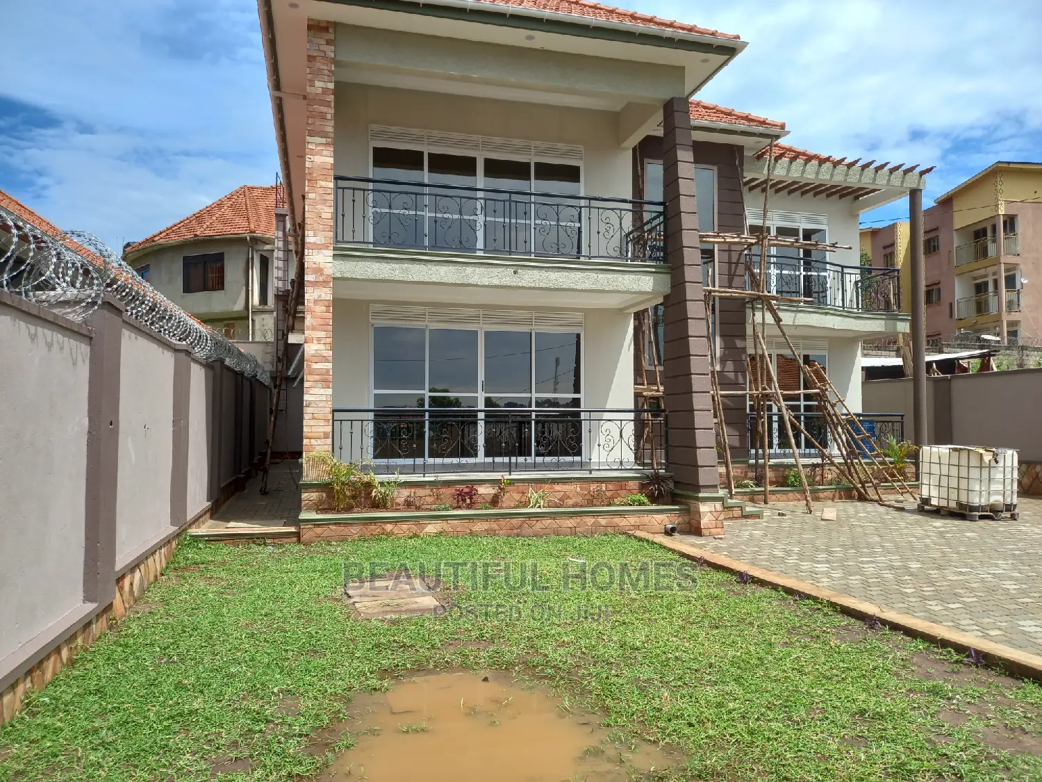 Furnished 5bdrm Mansion in Najjera, Kira for Sale