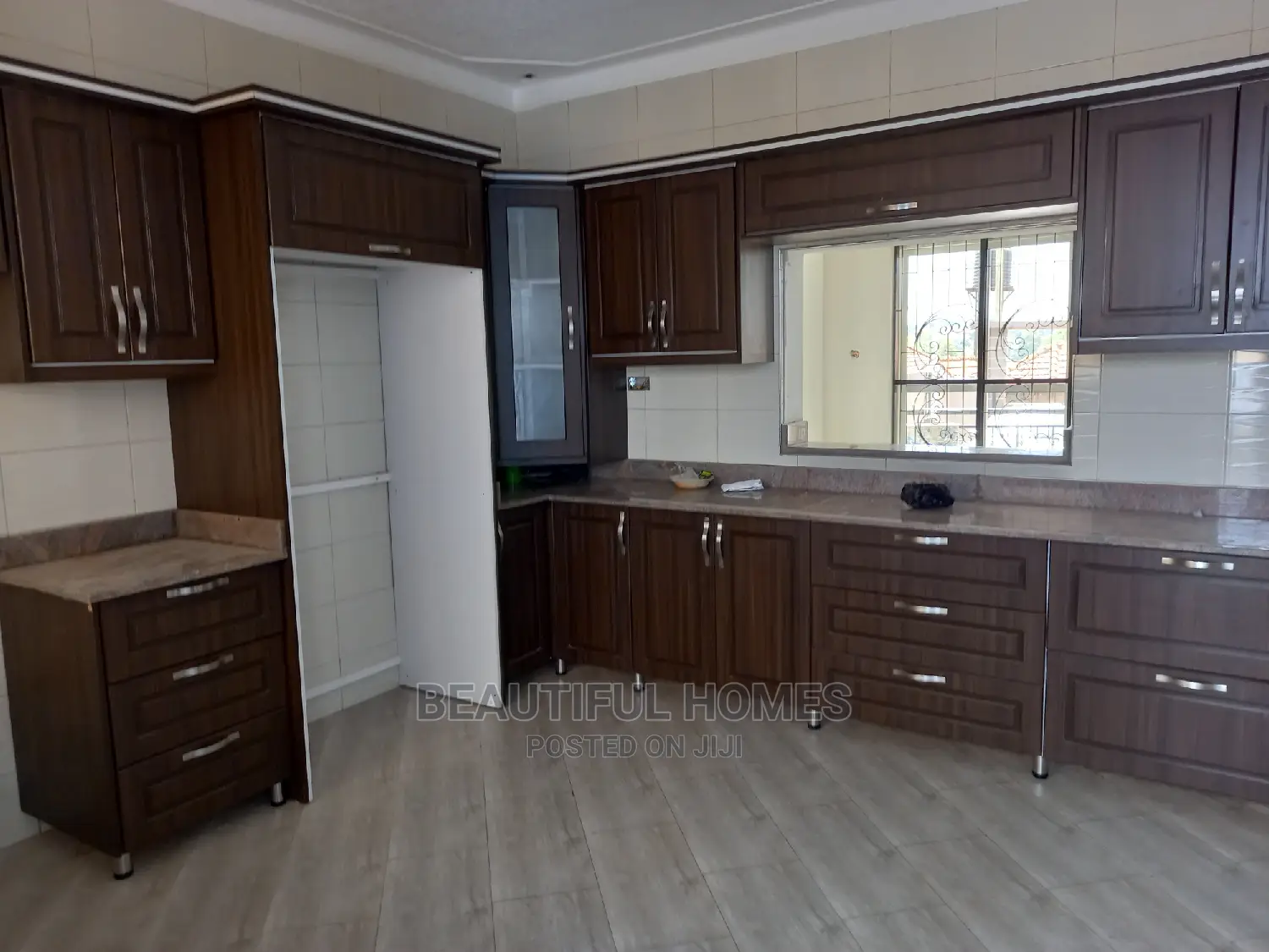 Furnished 5bdrm Mansion in Najjera, Kira for Sale