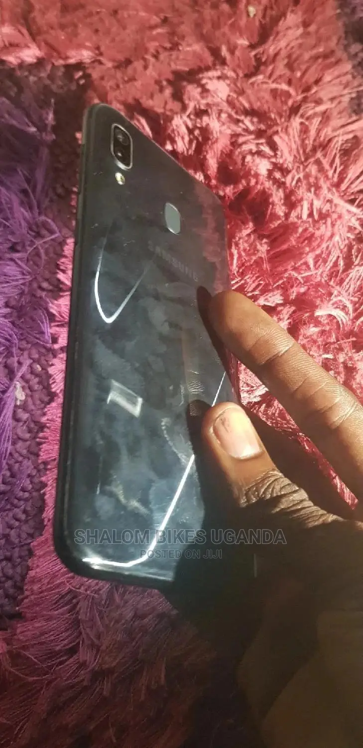 Samsung Galaxy A30 64 GB Gray