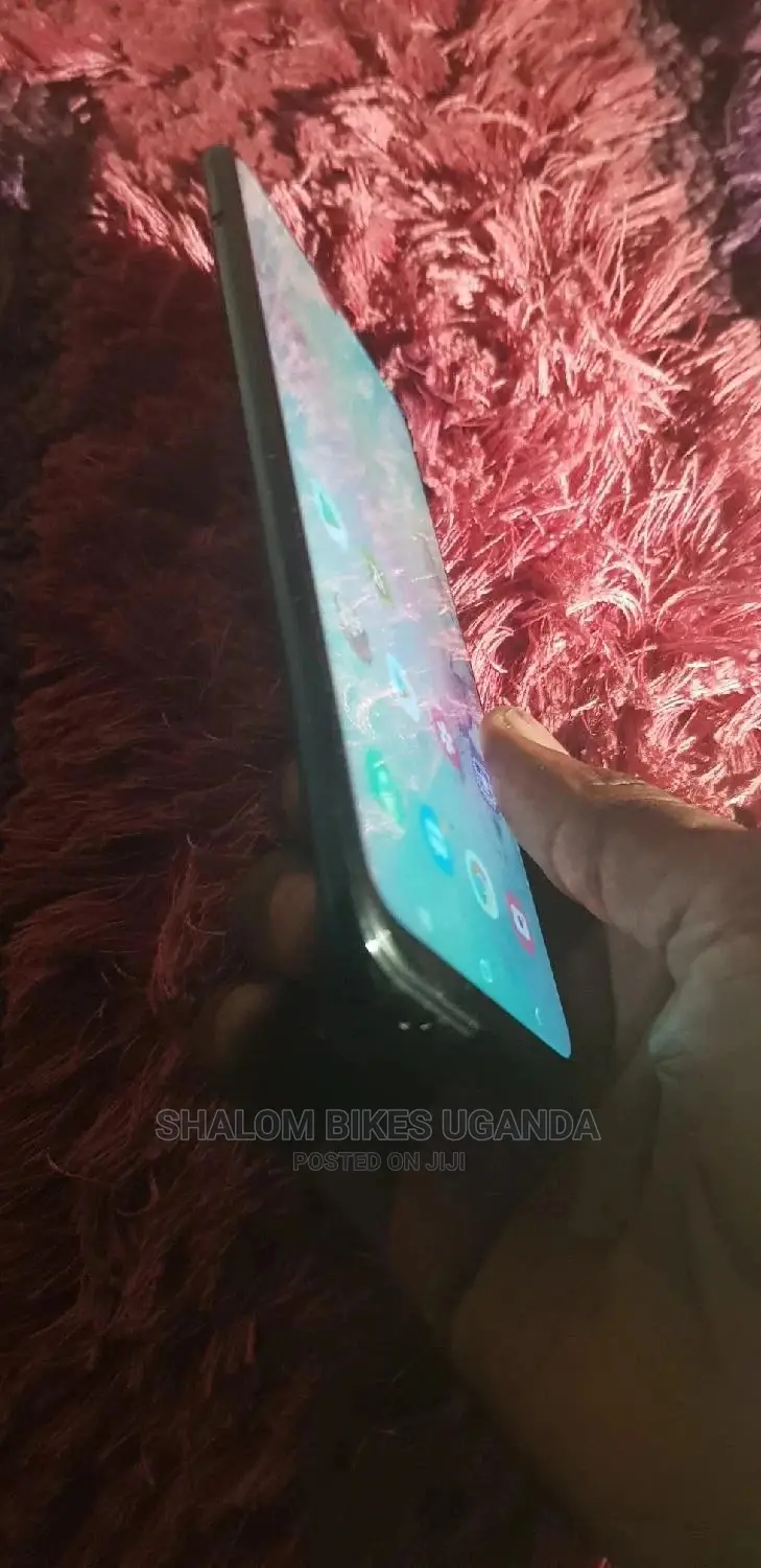 Samsung Galaxy A30 64 GB Gray