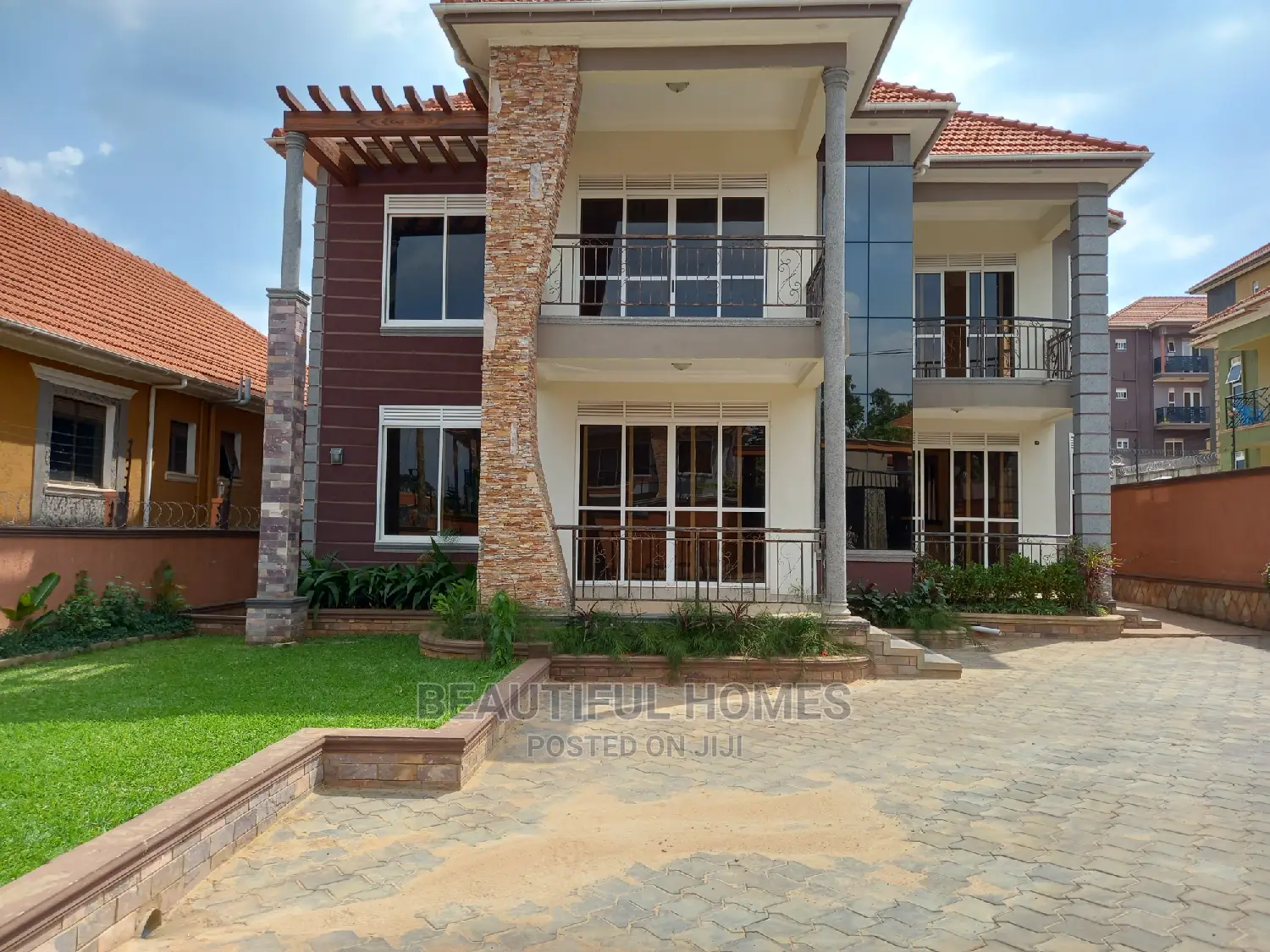 Furnished 6bdrm Mansion in Kisaasi, Nakawa for Sale