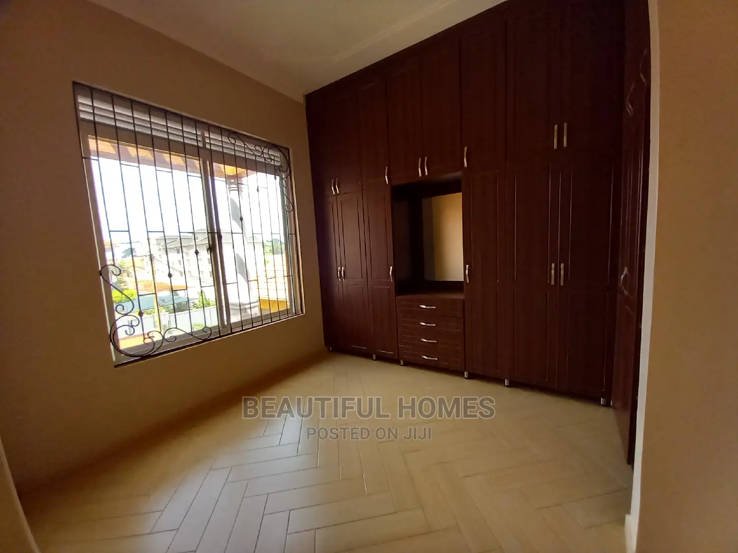 Furnished 6bdrm Mansion in Kisaasi, Nakawa for Sale