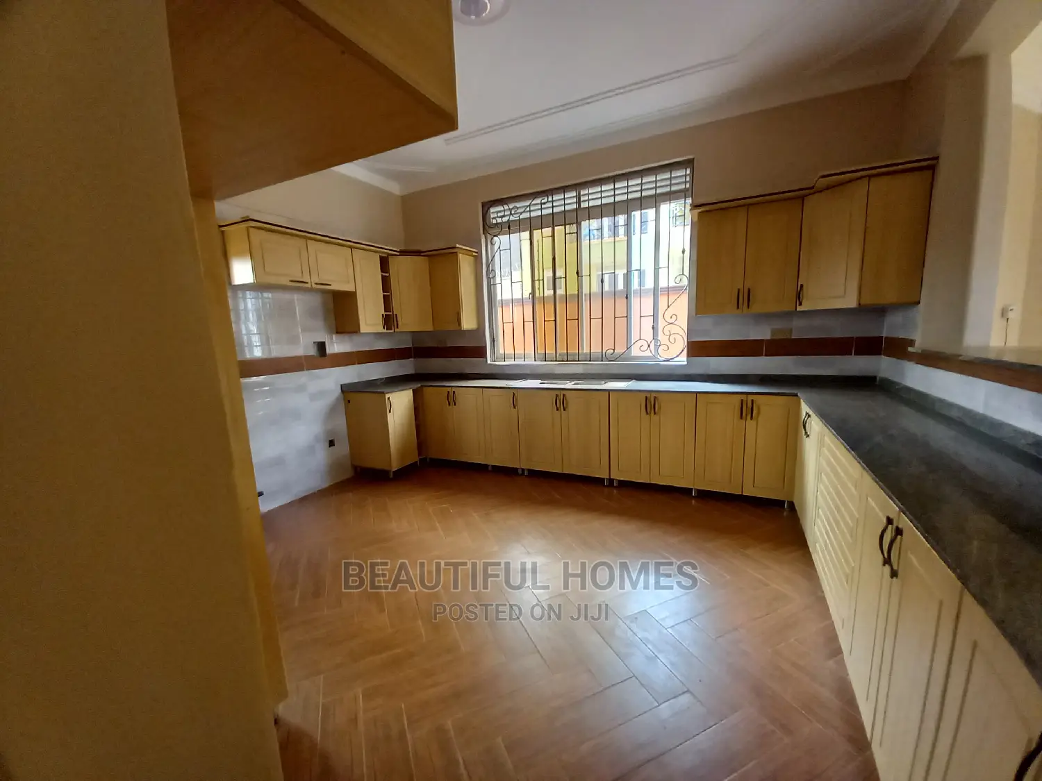 Furnished 6bdrm Mansion in Kisaasi, Nakawa for Sale