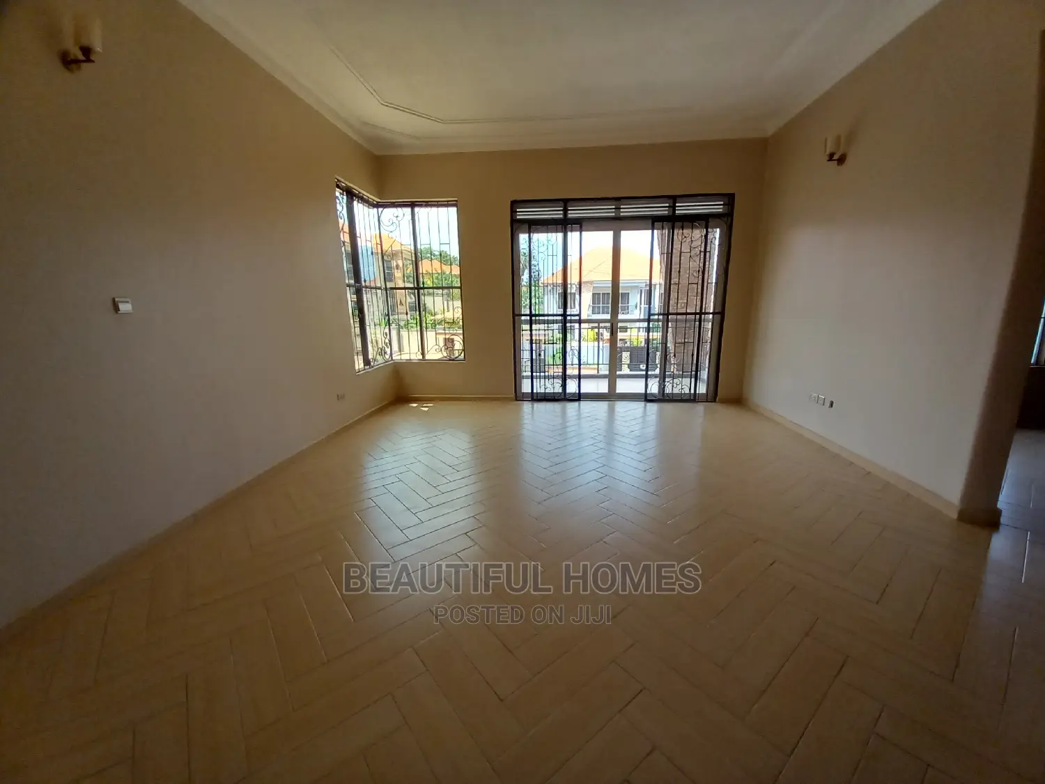 Furnished 6bdrm Mansion in Kisaasi, Nakawa for Sale