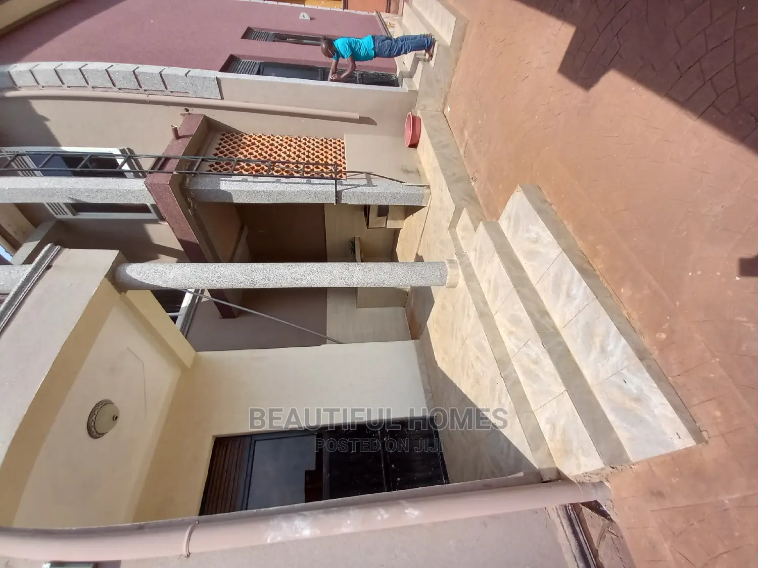 Furnished 6bdrm Mansion in Kisaasi, Nakawa for Sale