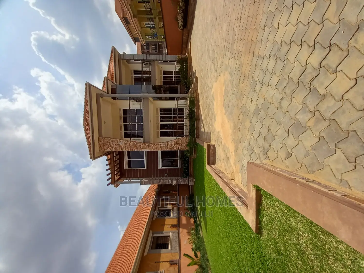 Furnished 6bdrm Mansion in Kisaasi, Nakawa for Sale