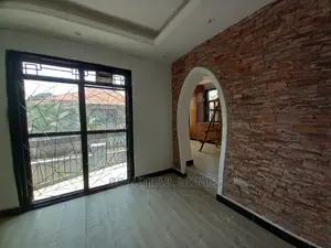 Furnished 7bdrm House in Kira for Sale