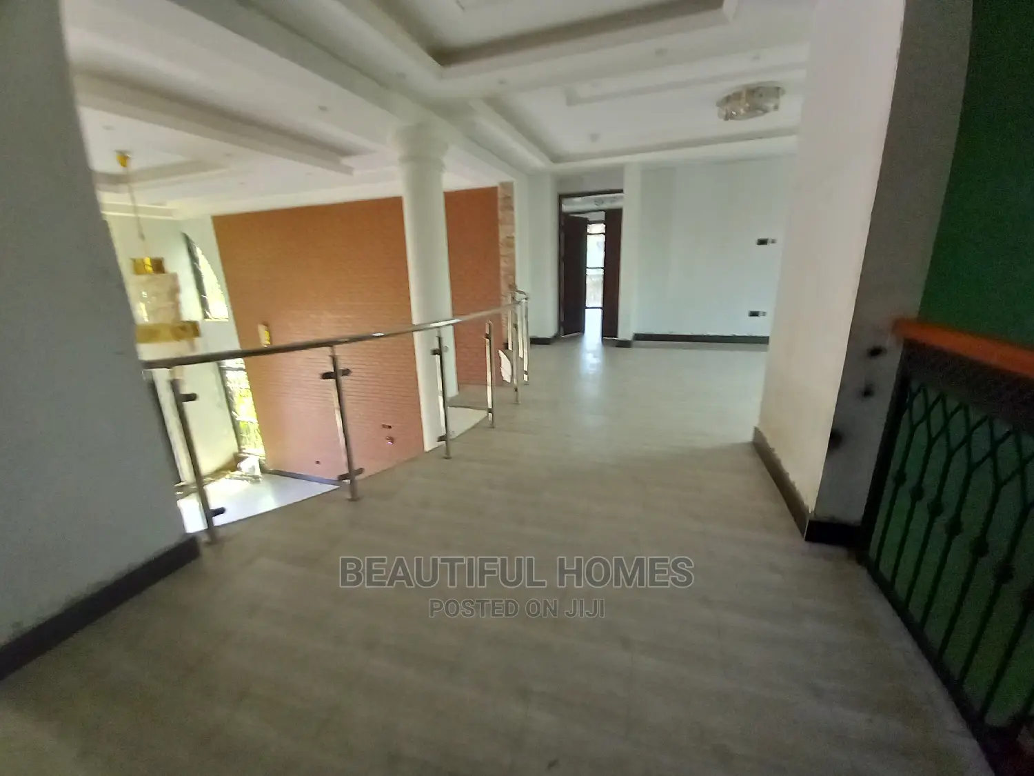 Furnished 7bdrm Mansion in Kira Corporate for Sale