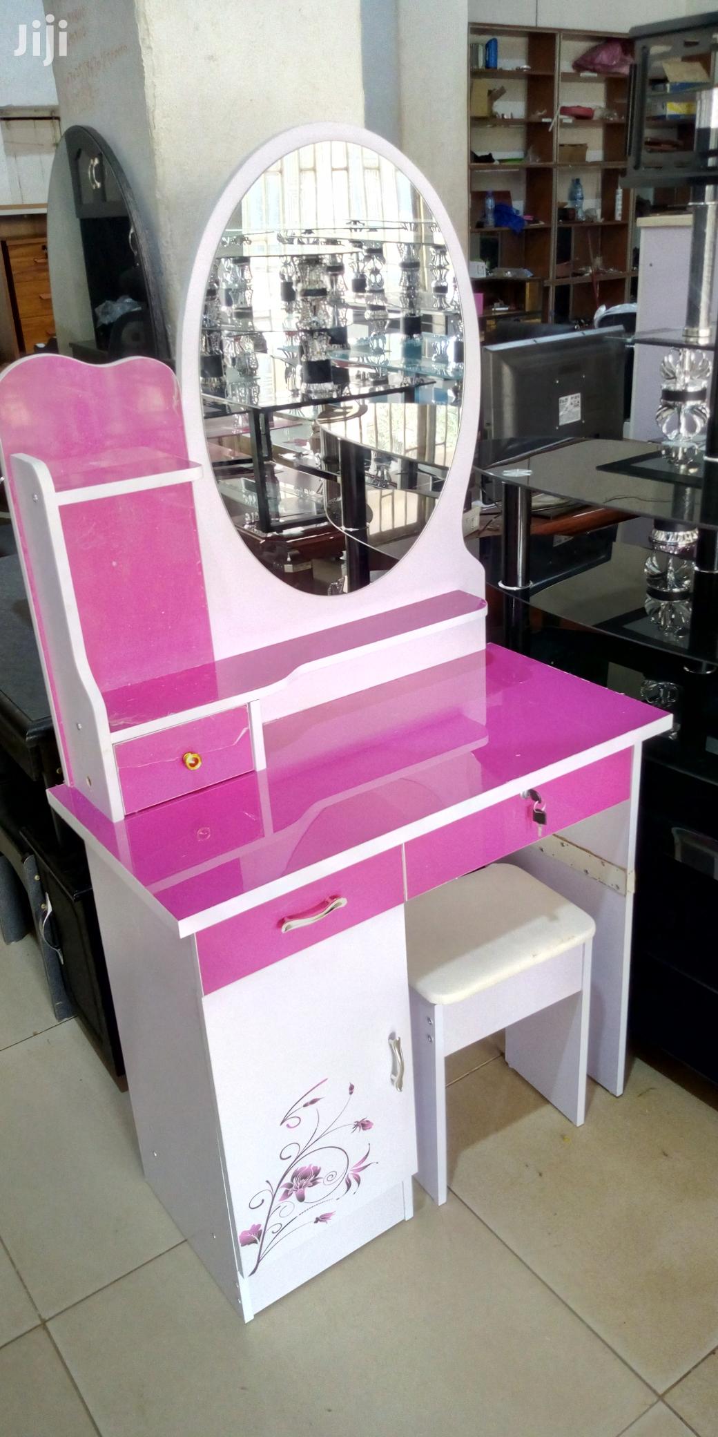 Dressing Table With Chair