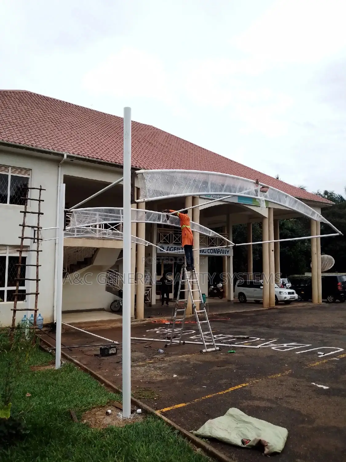 3 Cars Shade Parking Water and Sun Proof 100%