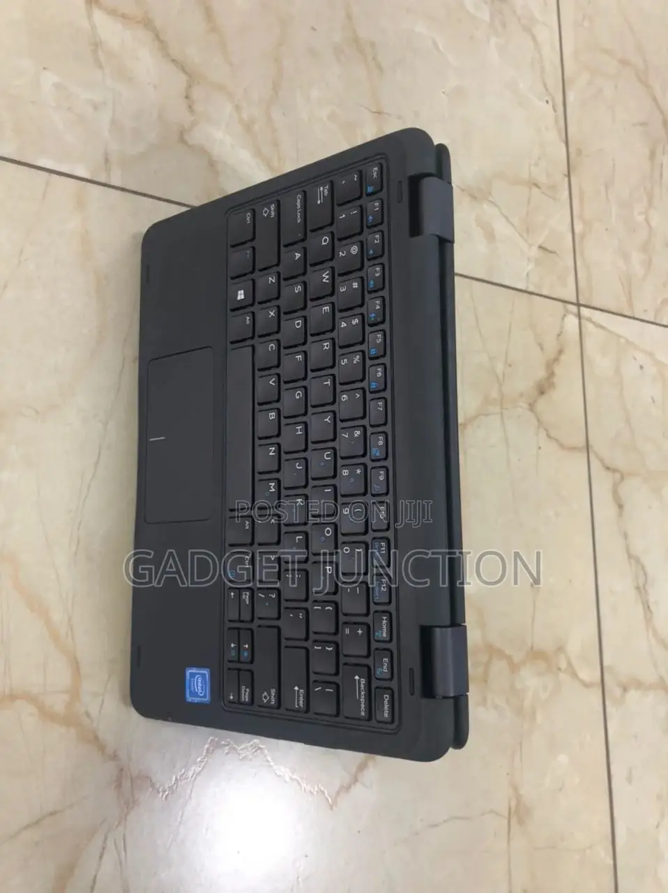 Laptop Dell 1GB Intel Celeron SSD 256GB