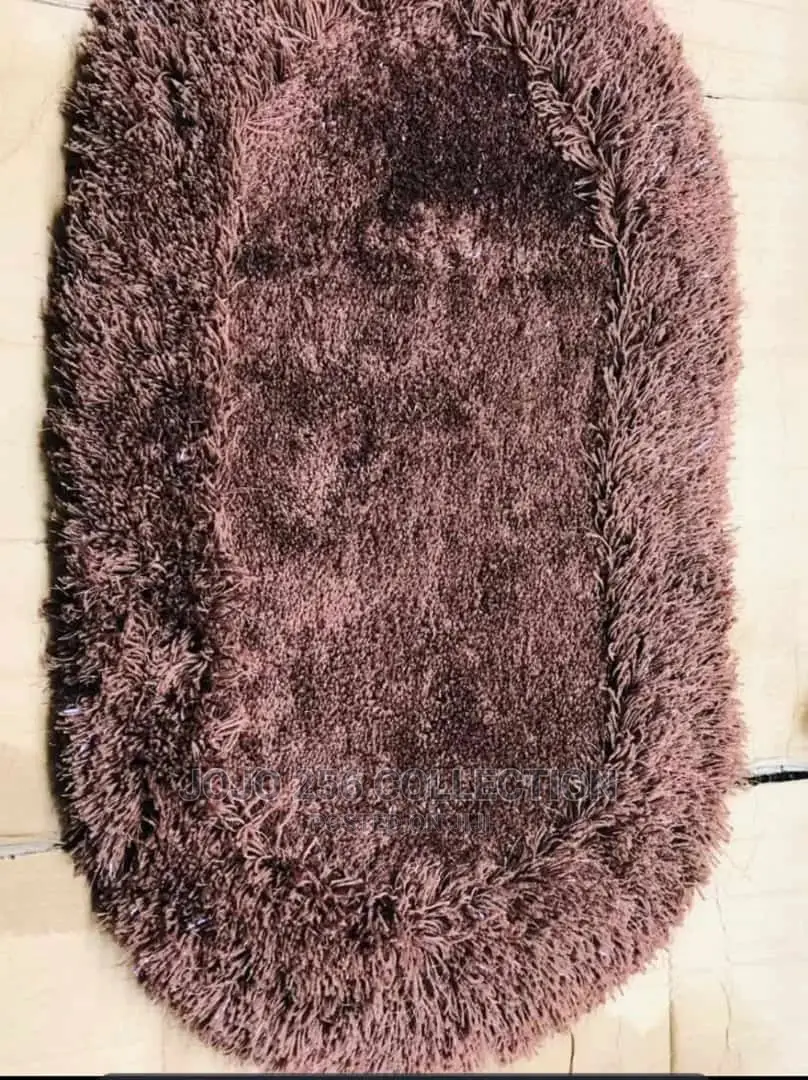 Center Carpets