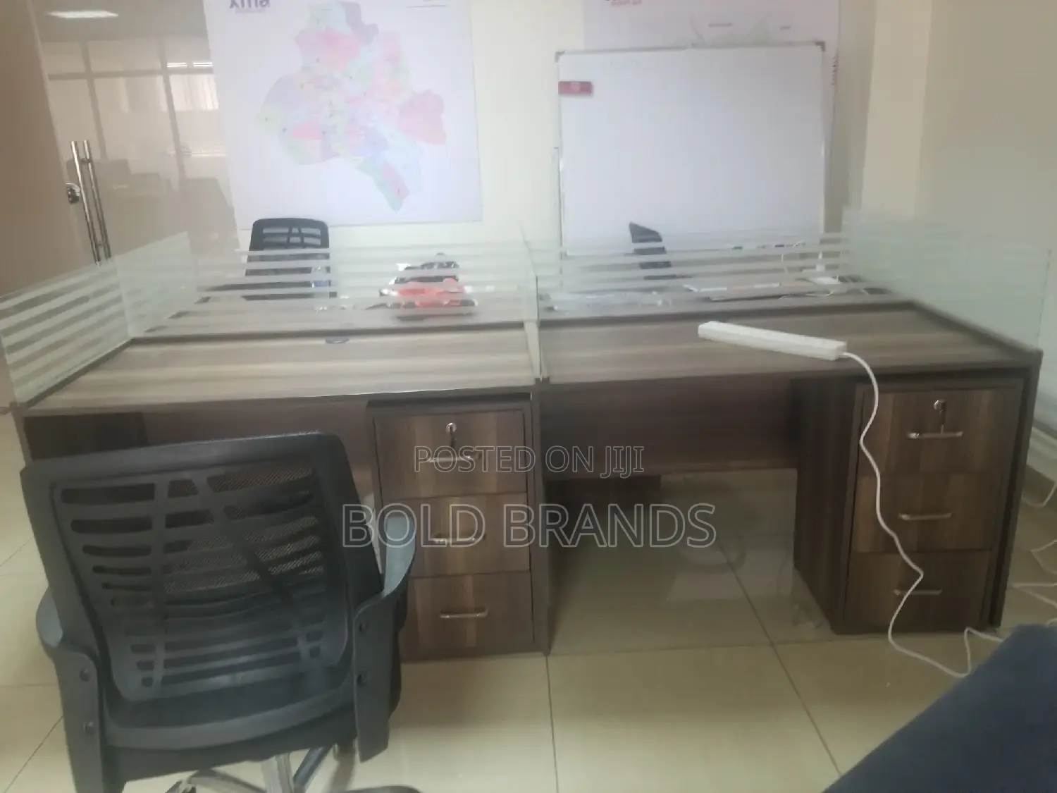4 Seater Work Station