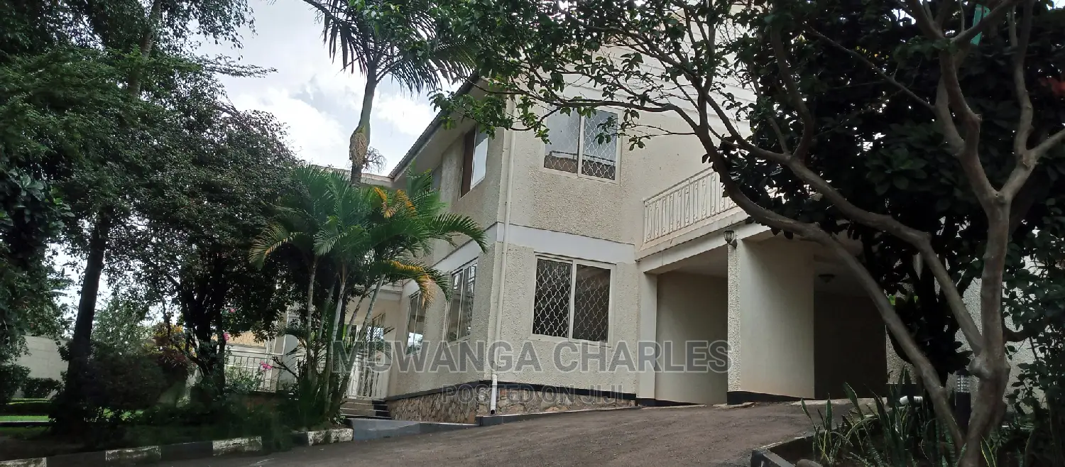 4bdrm Duplex in Fs Properties Ltd, Central Division for Sale