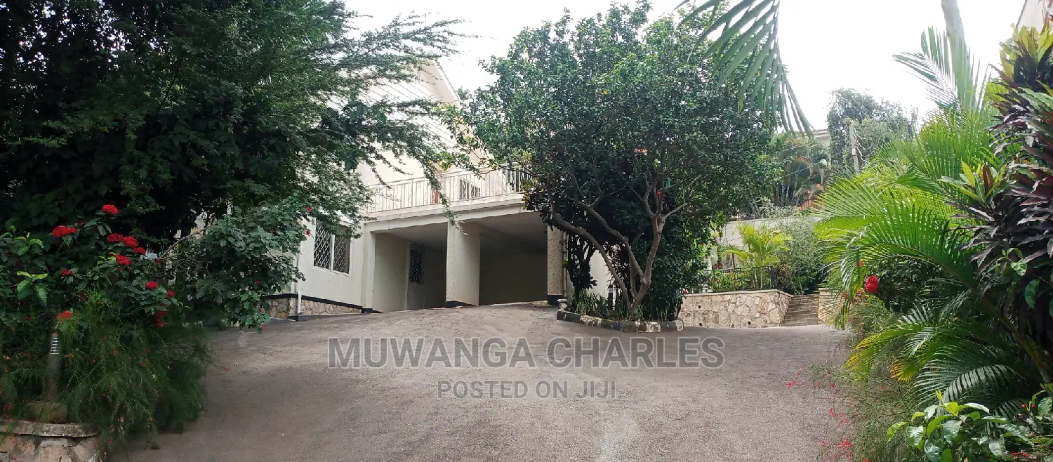 4bdrm Duplex in Fs Properties Ltd, Central Division for Sale