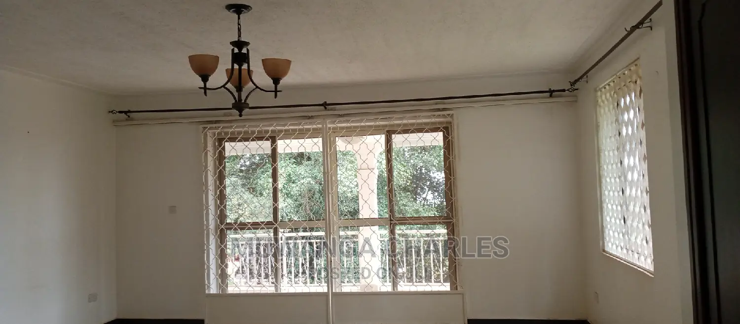 4bdrm Duplex in Fs Properties Ltd, Central Division for Sale