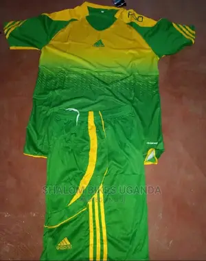 Plain Jerseys and Club Jerseys