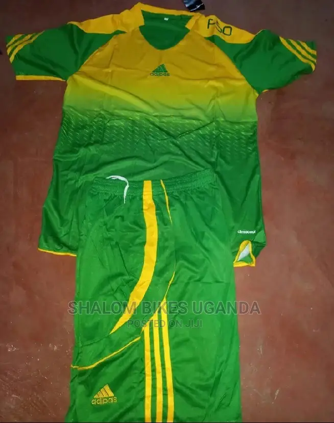 Plain Jerseys and Club Jerseys