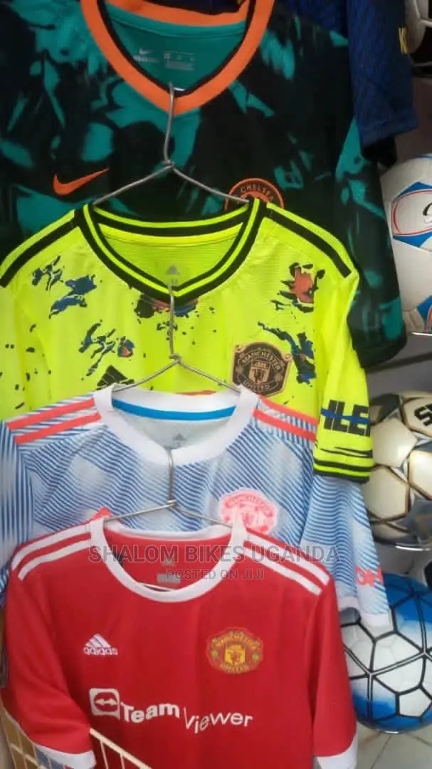 Plain Jerseys and Club Jerseys