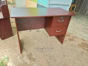 Etimo Office Table