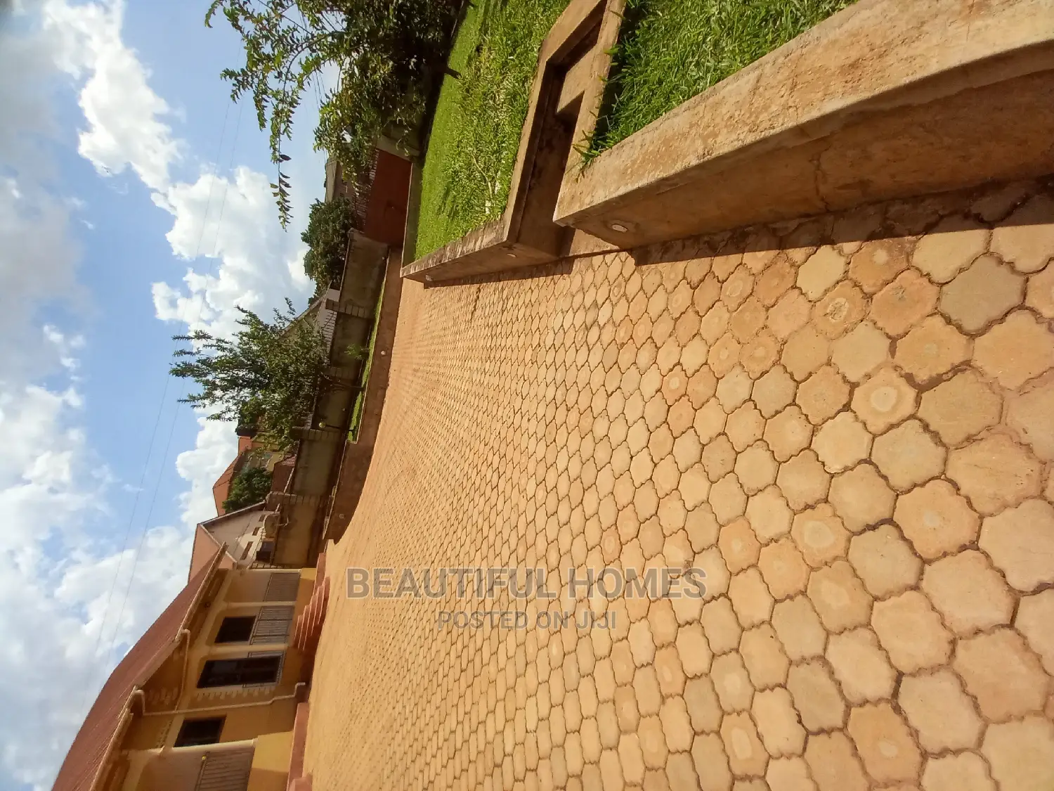 Furnished 2bdrm Apartment in Kiwatule, Central Division for Sale