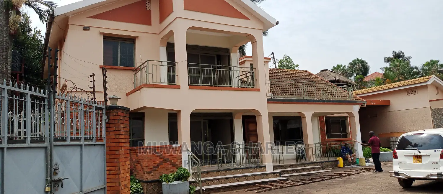 5bdrm Duplex in Fs Properties Ltd, Central Division for Rent
