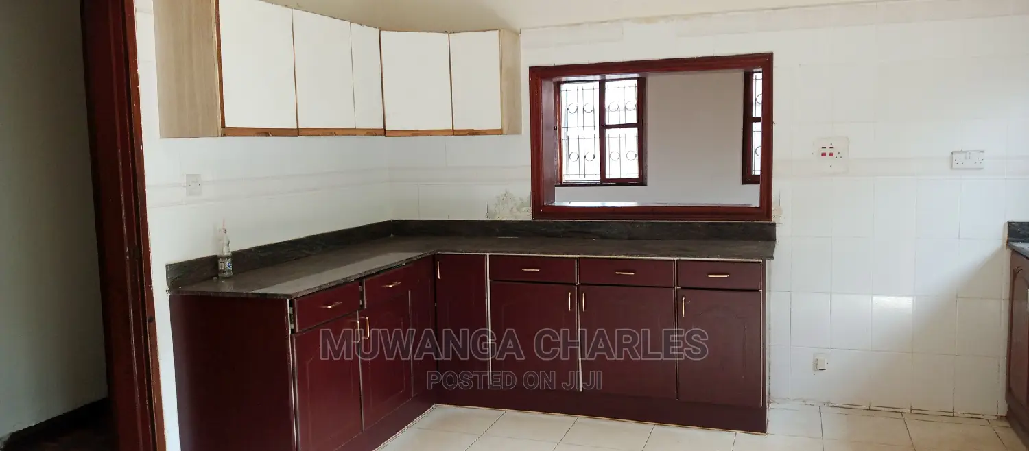 5bdrm Duplex in Fs Properties Ltd, Central Division for Rent