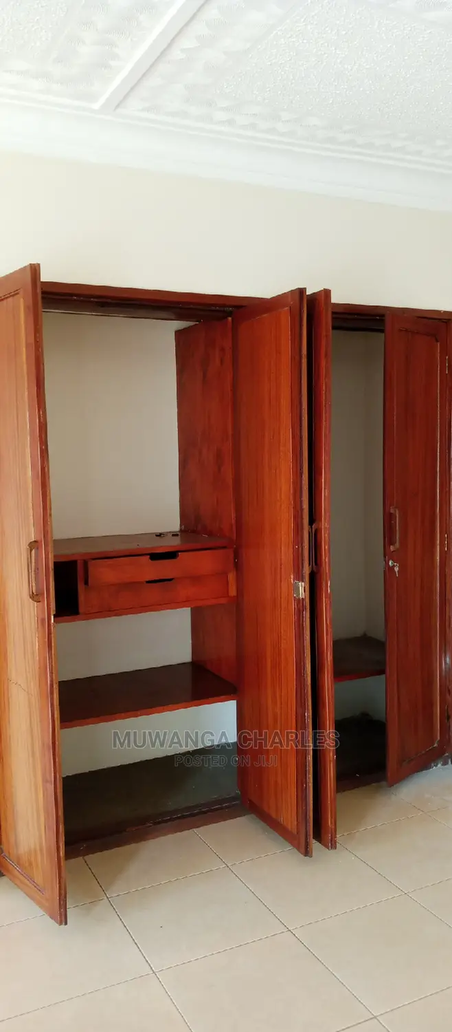 5bdrm Duplex in Fs Properties Ltd, Central Division for Rent