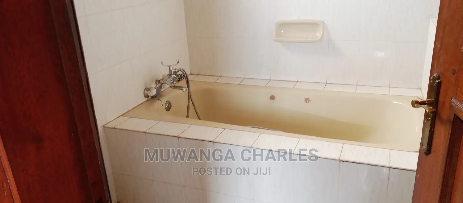 5bdrm Duplex in Fs Properties Ltd, Central Division for Rent