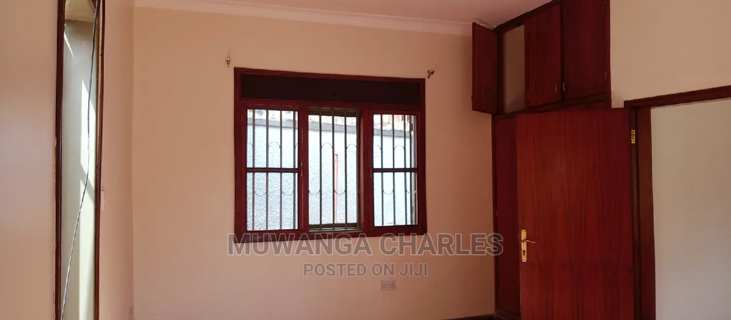 5bdrm Duplex in Fs Properties Ltd, Central Division for Rent
