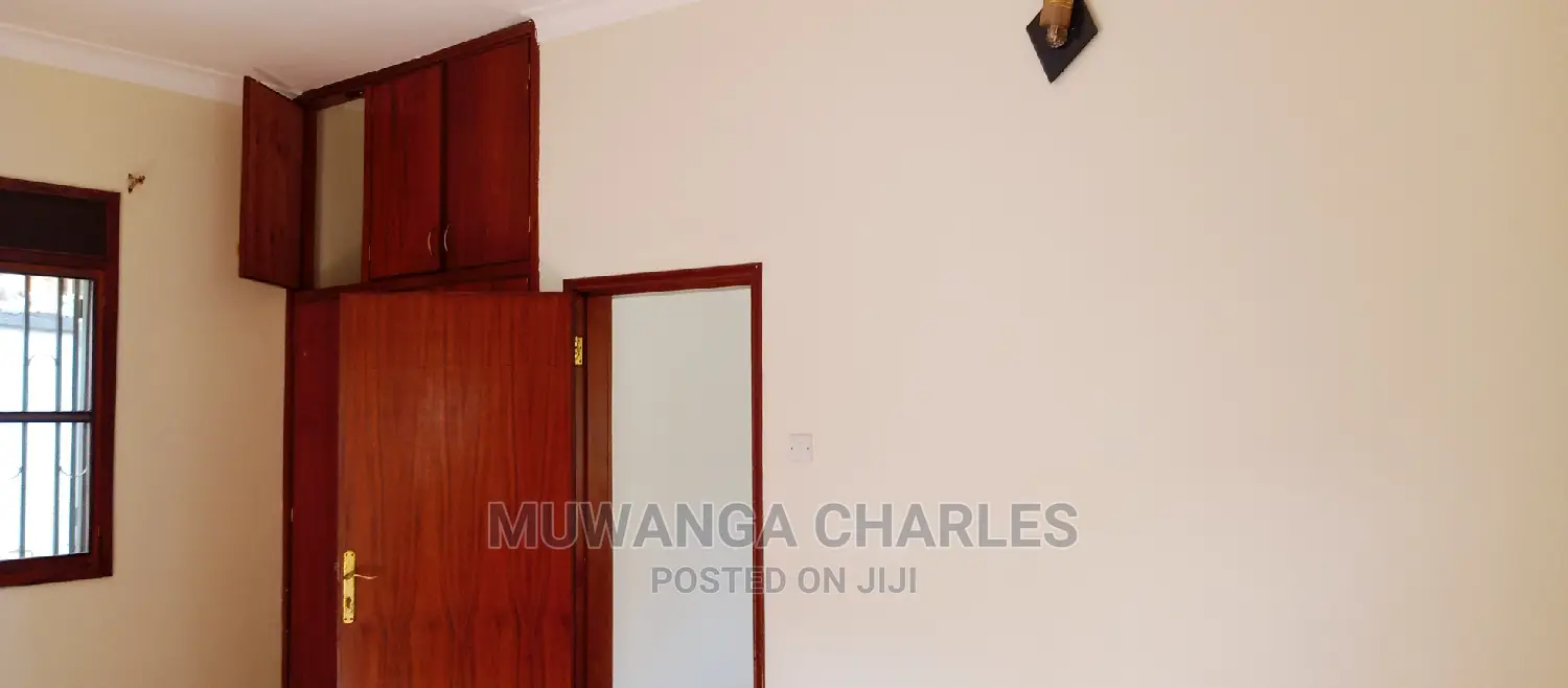 5bdrm Duplex in Fs Properties Ltd, Central Division for Rent