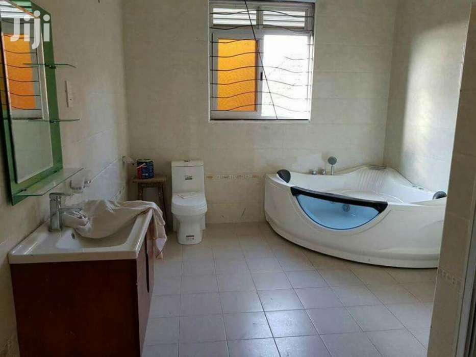 Bathtubs